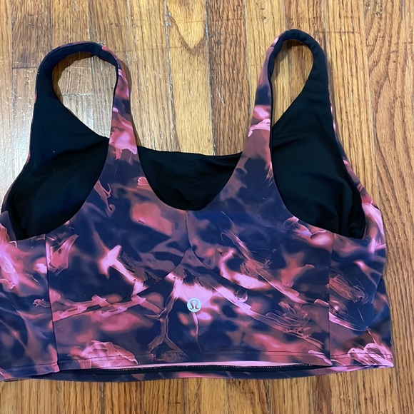 Nulu Front-Darting Yoga Bra 
Light Support, B/C Cup - Picture 2 of 3